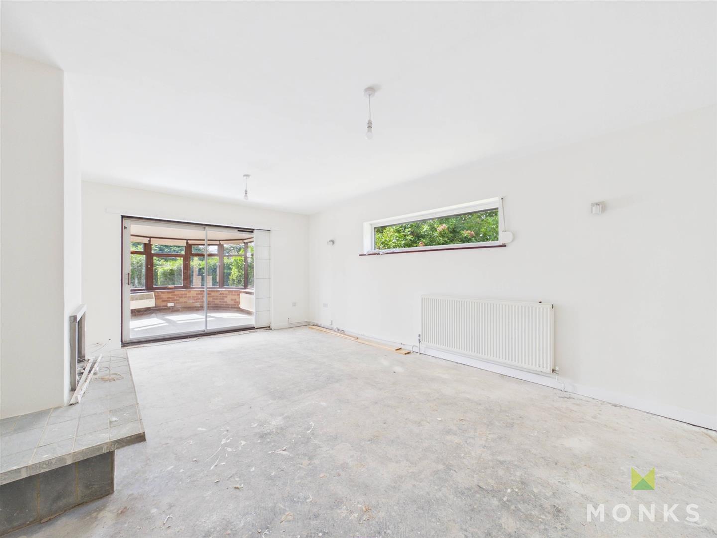 2 Stonehouse Drive, Oswestry, SY11 4HZ For Sale